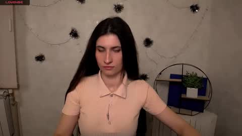 Snapshot of lauradre_ chatting on 03/02/26, 11:06 Laura online show from 03/02/26, 11:06