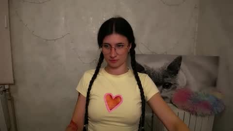 Snapshot of lauradre_ chatting on 05/30/26, 07:05 Laura online show from 05/30/26, 07:05