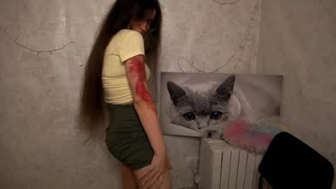 Snapshot of lauradre_ chatting on 06/25/26, 05:23 Laura online show from 06/25/26, 05:23