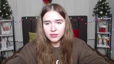 Snapshot of laurahlot chatting on 12/30/24, 04:09 LauraHlot online show from 12/30/24, 04:09