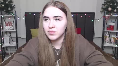 Snapshot of laurahlot chatting on 01/06/25, 12:27 LauraHlot online show from 01/06/25, 12:27