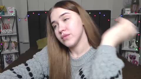 Snapshot of laurahlot chatting on 01/24/25, 04:59 LauraHlot online show from 01/24/25, 04:59
