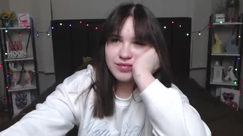 Snapshot of laurahlot chatting on 02/09/25, 12:28 LauraHlot online show from 02/09/25, 12:28