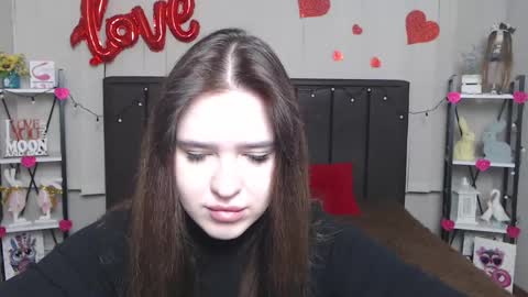 Snapshot of laurahlot chatting on 02/15/25, 06:23 LauraHlot online show from 02/15/25, 06:23