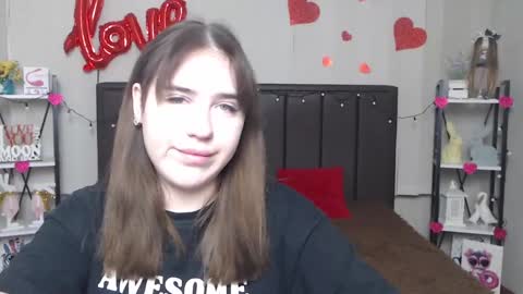 Snapshot of laurahlot chatting on 02/17/25, 06:37 LauraHlot online show from 02/17/25, 06:37