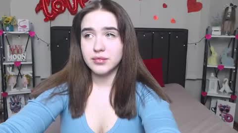 Snapshot of laurahlot chatting on 02/27/25, 04:09 LauraHlot online show from 02/27/25, 04:09
