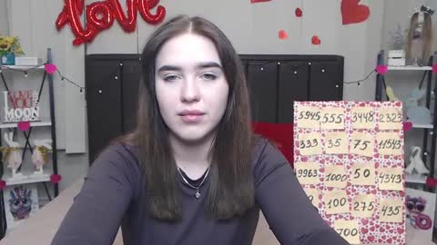 Snapshot of laurahlot chatting on 03/12/25, 09:34 LauraHlot online show from 03/12/25, 09:34