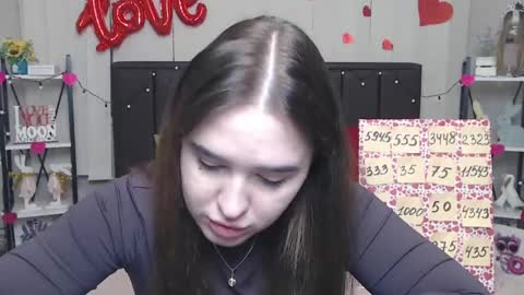 Snapshot of laurahlot chatting on 03/12/25, 04:46 LauraHlot online show from 03/12/25, 04:46