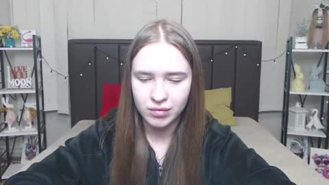 Snapshot of laurahlot chatting on 09/15/25, 06:08 LauraHlot online show from 09/15/25, 06:08