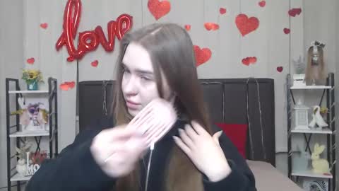 LauraHlot online show from 02/12/26, 09:10