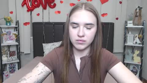 LauraHlot online show from 04/02/26, 06:05
