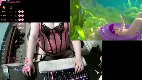 Snapshot of laurali_violet chatting on 05/10/26, 04:06 Laurali Violet online show from 05/10/26, 04:06