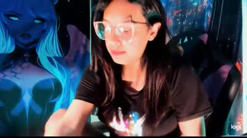 lauraohana online show from 12/03/25, 10:24