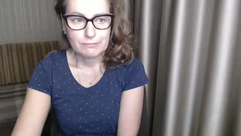 Lauraoven1 online show from 01/17/25, 04:36