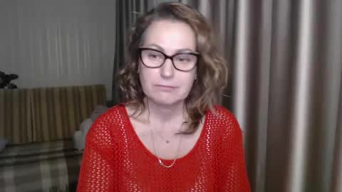 Lauraoven1 online show from 01/20/25, 05:59