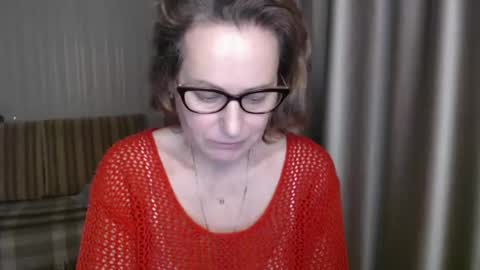 Lauraoven1 online show from 02/01/25, 06:08