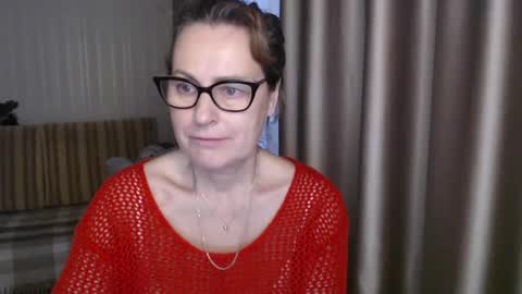 Lauraoven1 online show from 02/02/25, 01:08