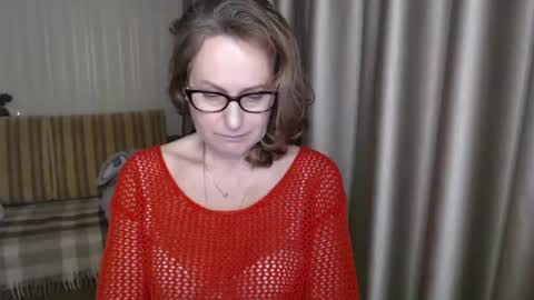 Lauraoven1 online show from 02/11/25, 02:57