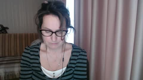 Lauraoven1 online show from 02/20/25, 01:30