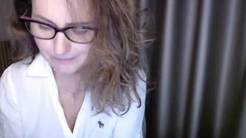 Lauraoven1 online show from 12/03/25, 01:20