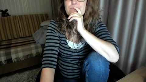 Lauraoven1 online show from 01/19/26, 07:23