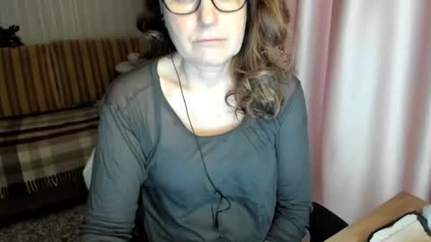 Lauraoven1 online show from 02/03/26, 12:21