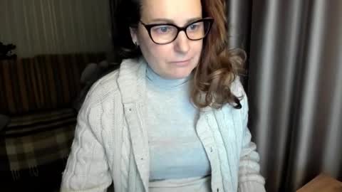 Lauraoven1 online show from 02/07/26, 03:38