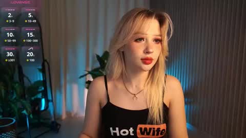  Laura  online show from 09/09/25, 05:18