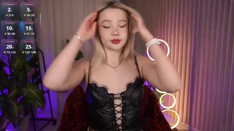  Laura  online show from 10/14/25, 06:25