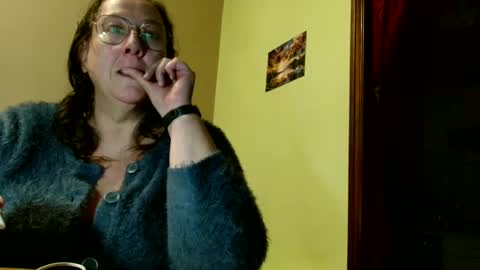 laureanne online show from 12/02/24, 09:06