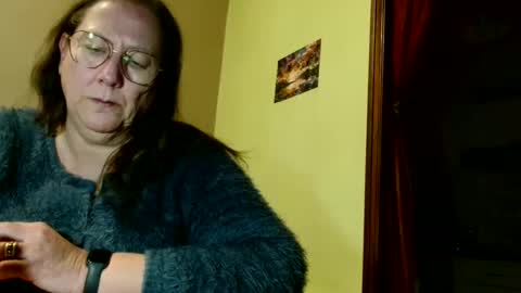 laureanne online show from 12/08/24, 07:54