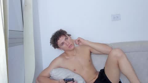 Laureent online show from 01/29/25, 03:54