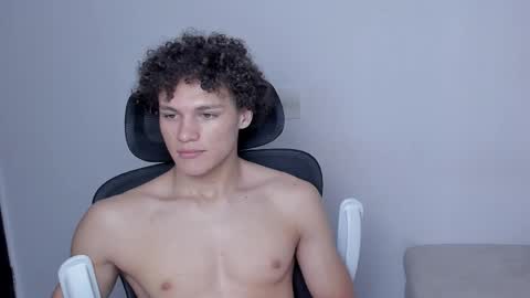 Laureent online show from 11/22/25, 06:51