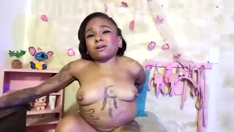 Lauren online show from 01/15/25, 07:48