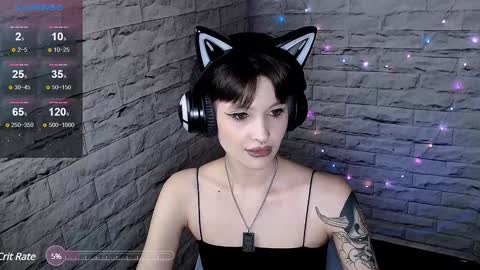 Snapshot of lauren_raquel chatting on 02/06/25, 06:24 Eva online show from 02/06/25, 06:24