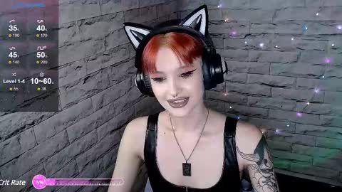 Snapshot of lauren_raquel chatting on 02/16/25, 05:37 Eva online show from 02/16/25, 05:37
