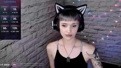Snapshot of lauren_raquel chatting on 10/03/25, 05:54 Eva online show from 10/03/25, 05:54