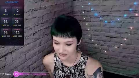 Snapshot of lauren_raquel chatting on 10/20/25, 12:49 Eva online show from 10/20/25, 12:49