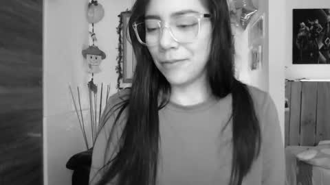 Snapshot of lauren_sweet7 chatting on 12/22/24, 01:34 Lauren online show from 12/22/24, 01:34