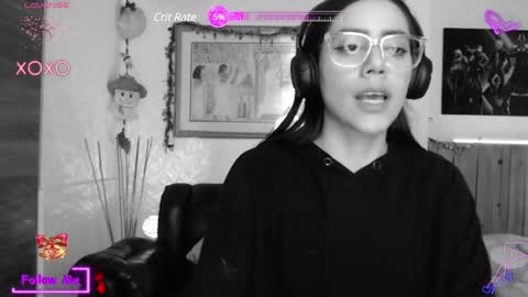 Snapshot of lauren_sweet7 chatting on 12/31/24, 06:48 Lauren online show from 12/31/24, 06:48