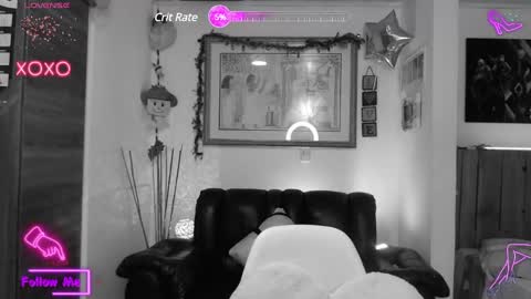 Snapshot of lauren_sweet7 chatting on 01/17/25, 01:47 Lauren online show from 01/17/25, 01:47