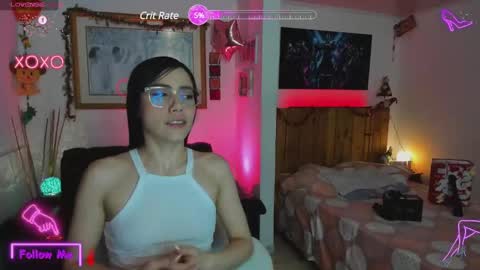 Snapshot of lauren_sweet7 chatting on 02/22/25, 03:34 Lauren online show from 02/22/25, 03:34
