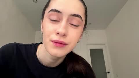 laurenadupuy online show from 06/08/26, 02:06