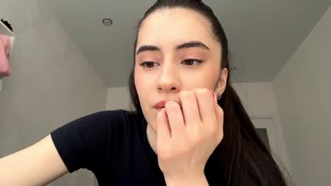 laurenadupuy online show from 06/11/26, 01:42