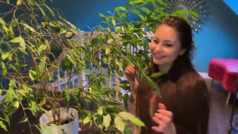 Snapshot of laurenbrite chatting on 10/13/25, 03:23 Lauren Brite online show from 10/13/25, 03:23