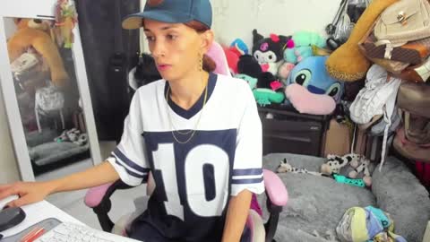 Snapshot of laurencesophiets chatting on 01/08/25, 06:31 SF online show from 01/08/25, 06:31