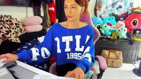 Snapshot of laurencesophiets chatting on 02/28/25, 03:37 SF online show from 02/28/25, 03:37