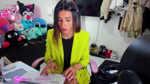Snapshot of laurencesophiets chatting on 09/12/25, 07:58 SF online show from 09/12/25, 07:58