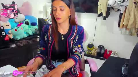 Snapshot of laurencesophiets chatting on 09/13/25, 04:51 SF online show from 09/13/25, 04:51