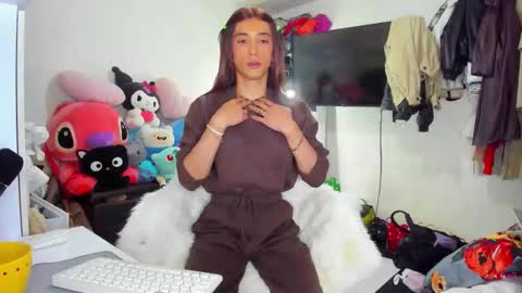 Snapshot of laurencesophiets chatting on 10/10/25, 07:13 SF online show from 10/10/25, 07:13